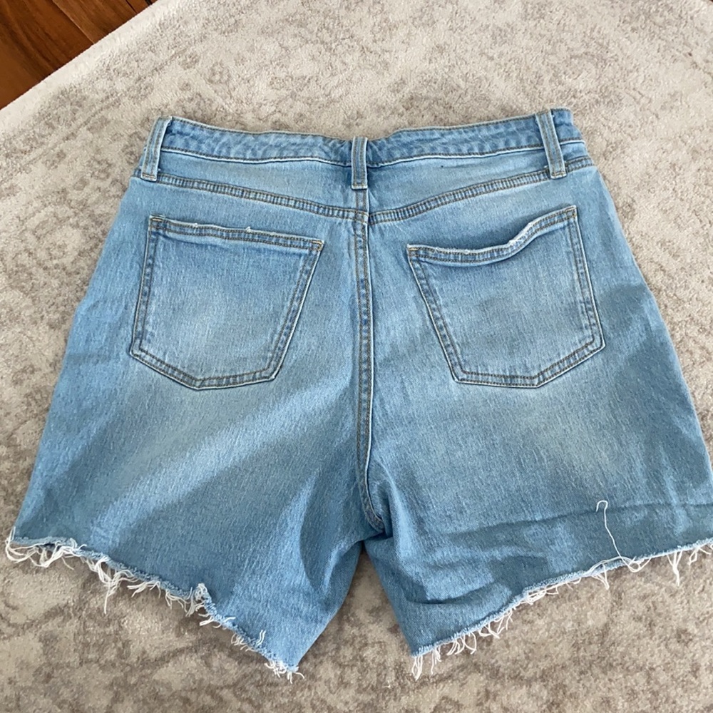 Universal Thread High Rise Shorts - Picture 2 of 2